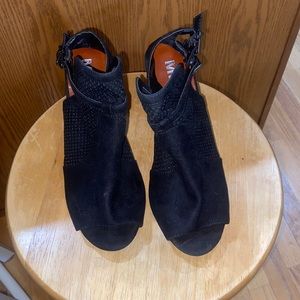 Mia Peep Toe Sling Back Shoes